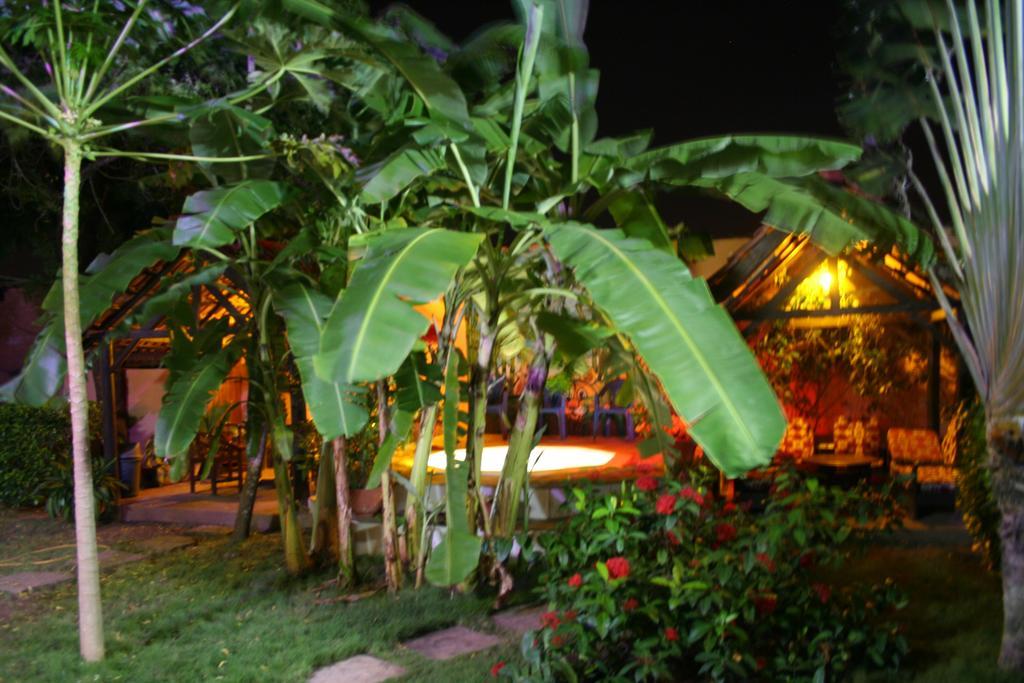 Hotel Aurore Lomé Extérieur photo