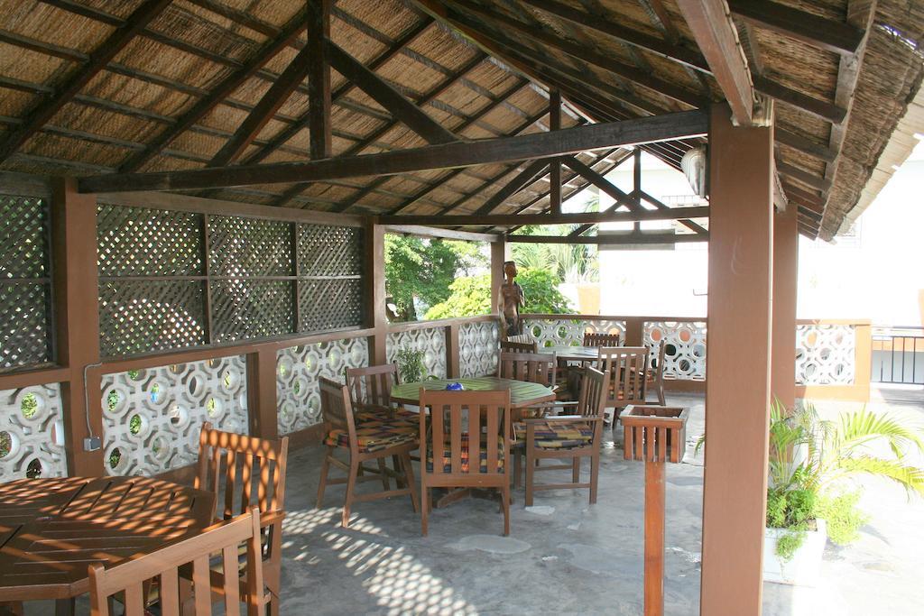 Hotel Aurore Lomé Extérieur photo