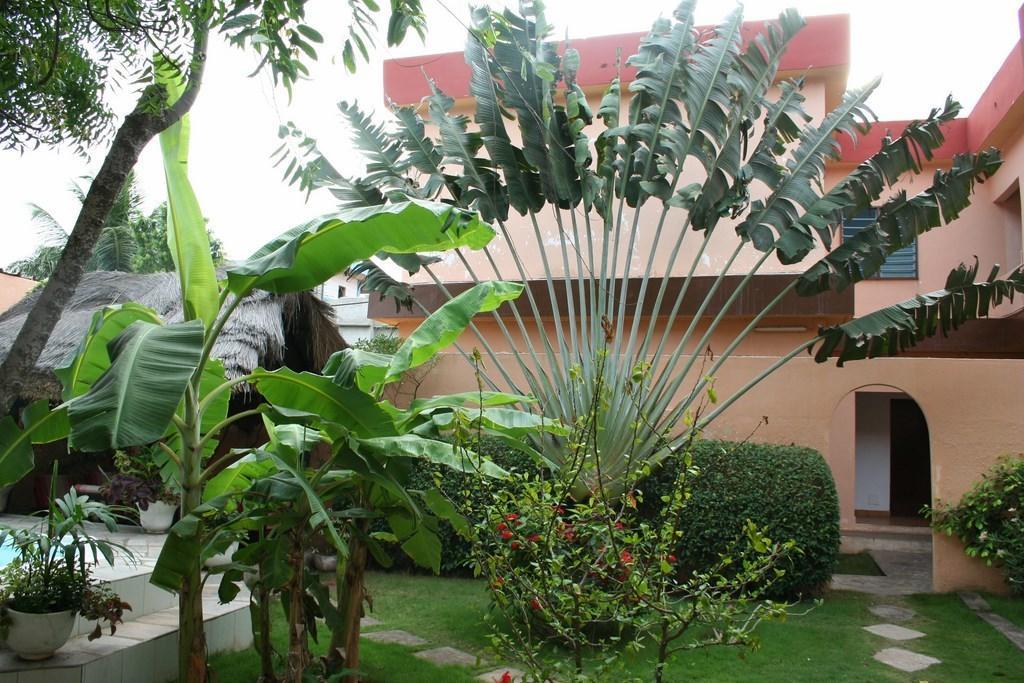 Hotel Aurore Lomé Extérieur photo