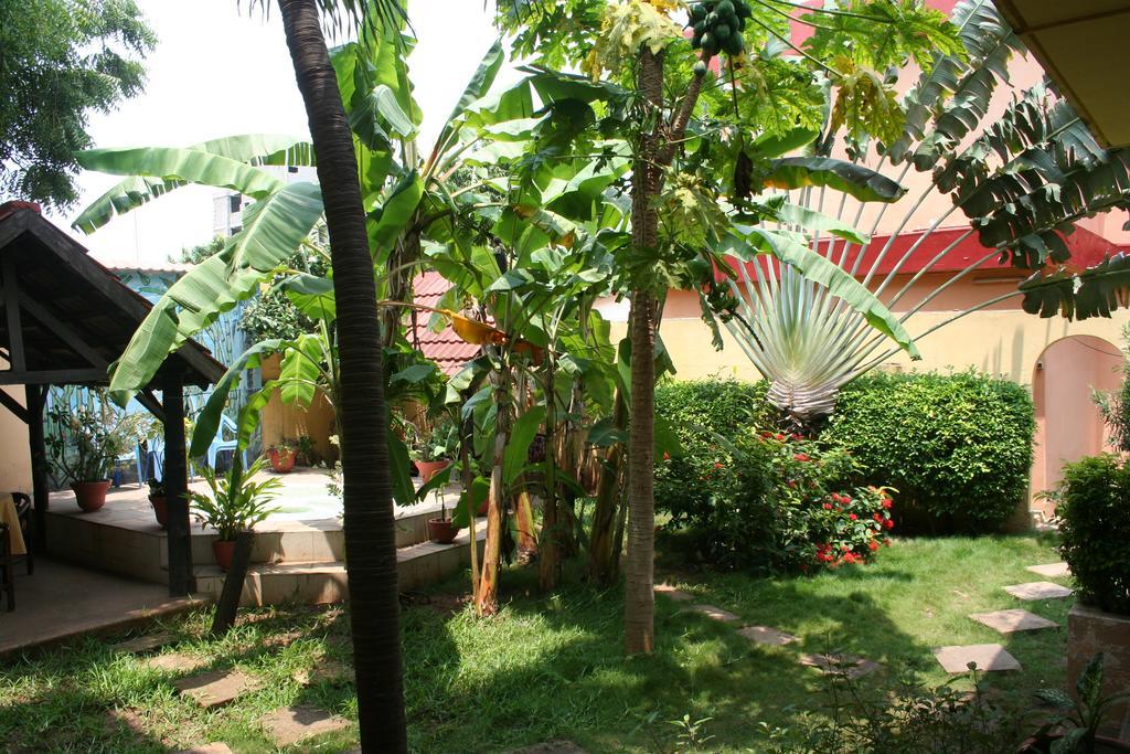 Hotel Aurore Lomé Extérieur photo