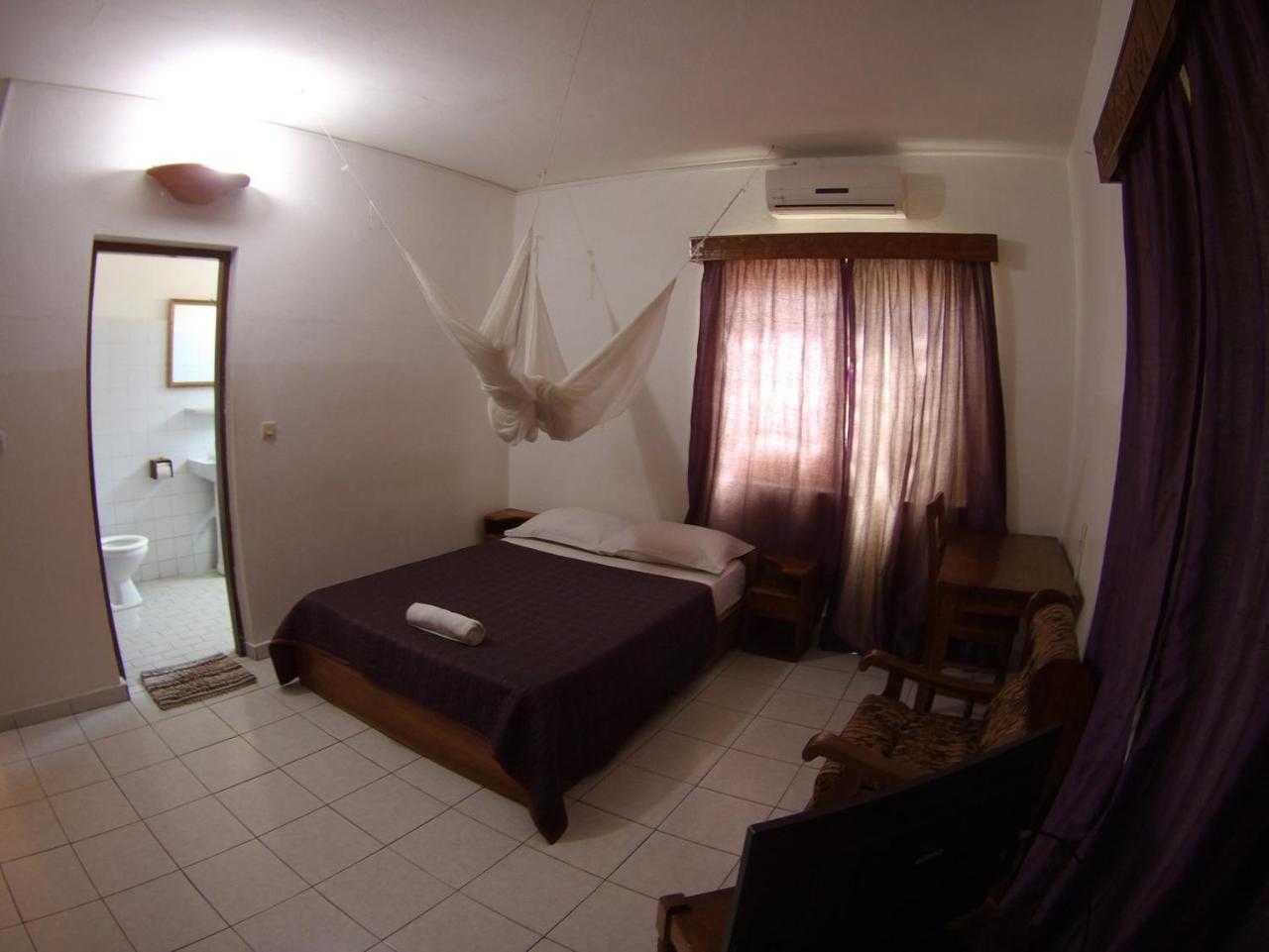 Hotel Aurore Lomé Extérieur photo